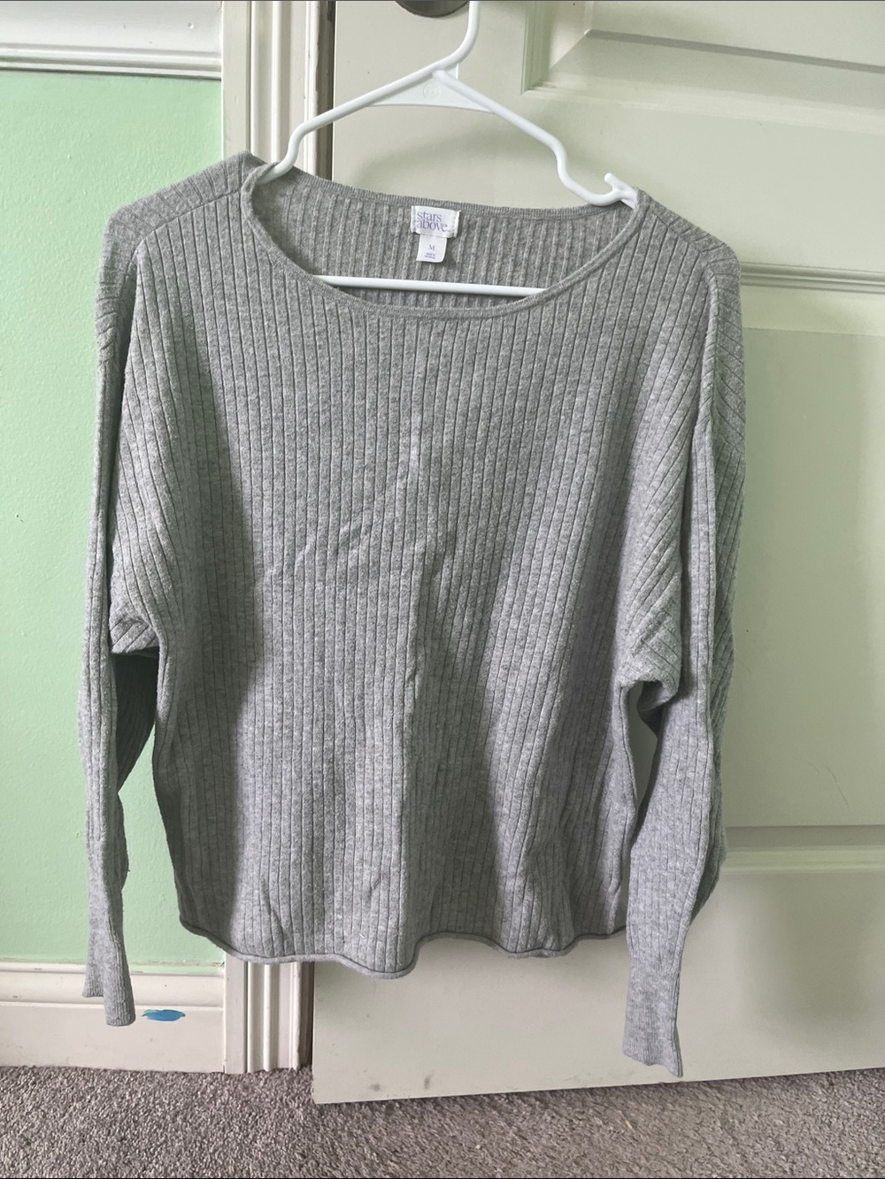 stars above Gray Ribbed Long-Sleeve Crewneck Top